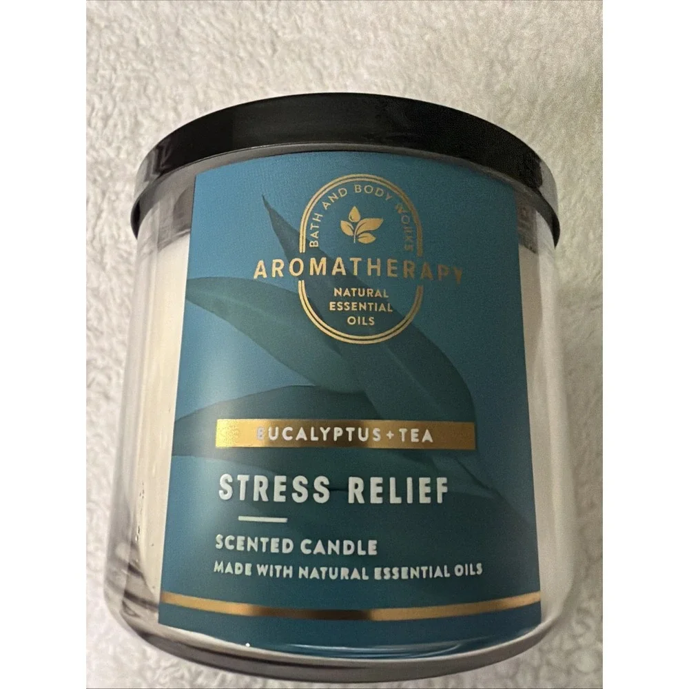 Aromatherapy Bath & Body Works Stress Relief 14.5oz Eucalyptus Tea 3 Wick Candle